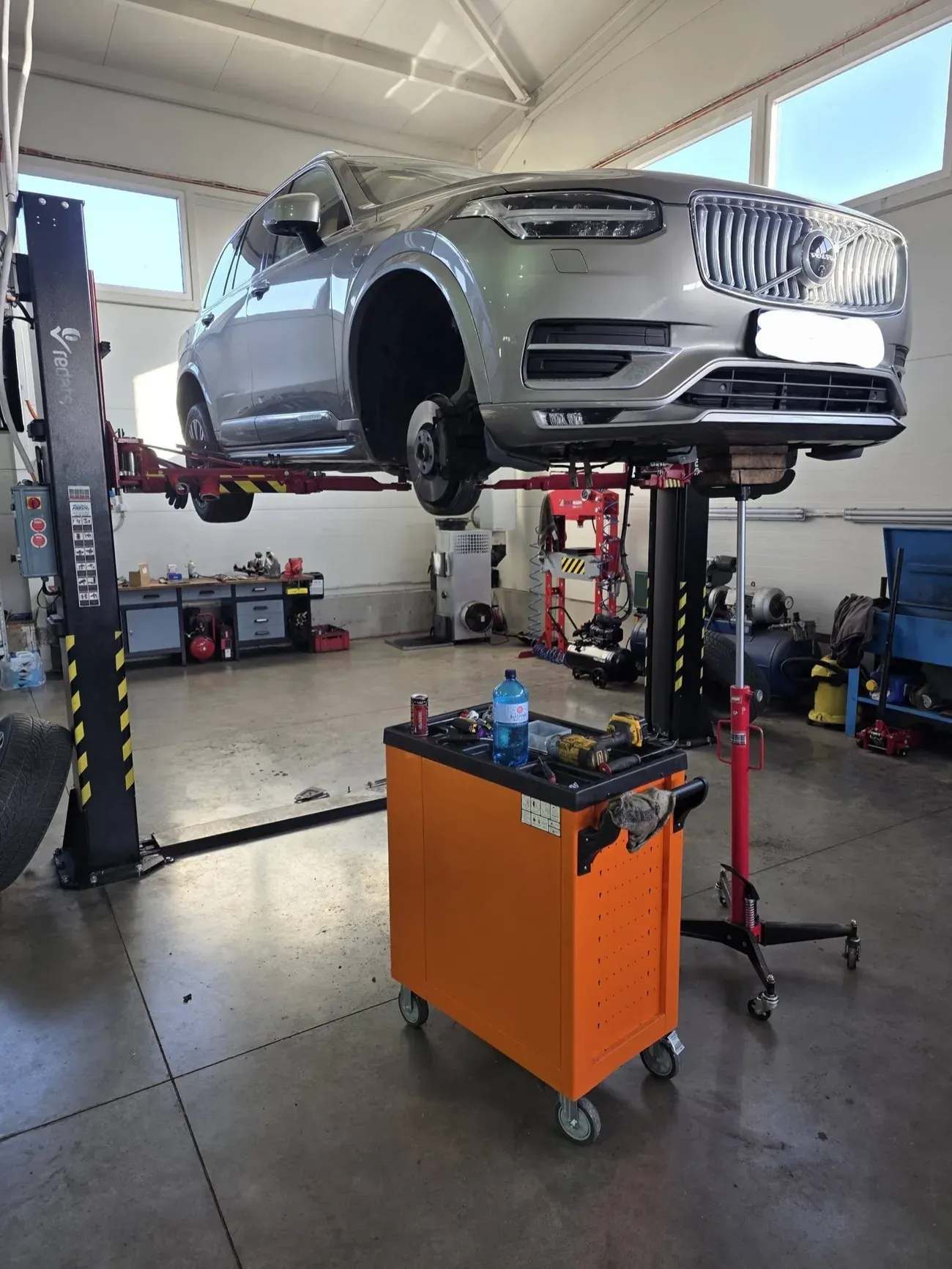 Výmena riadenia na osobnom aute Volvo XC90