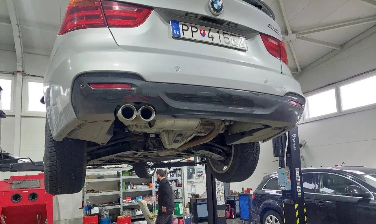 Výmena elektrického riadenia na osobnom aute BMW